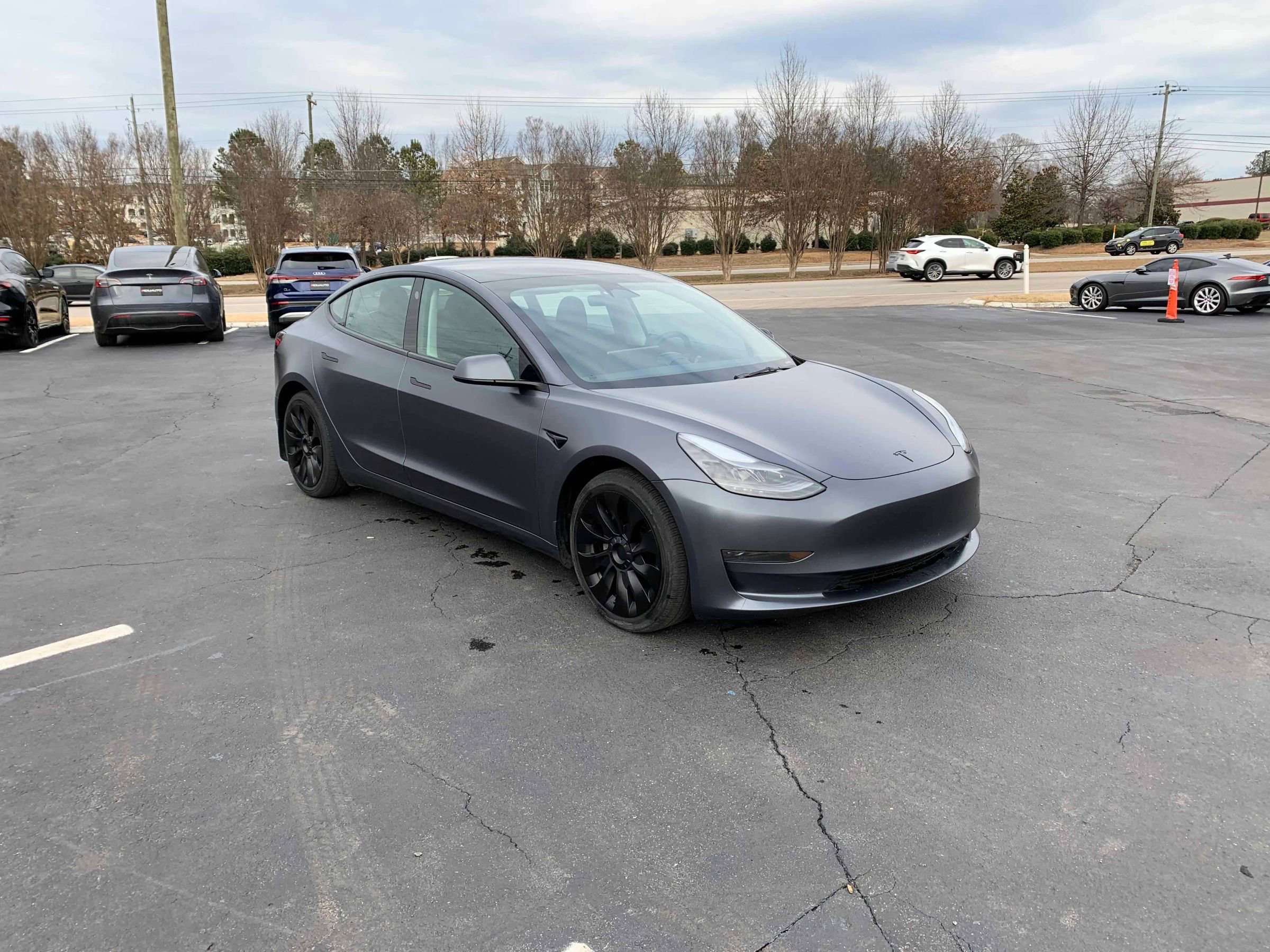 Used 2023 Tesla Model 3 Standard Range image 13