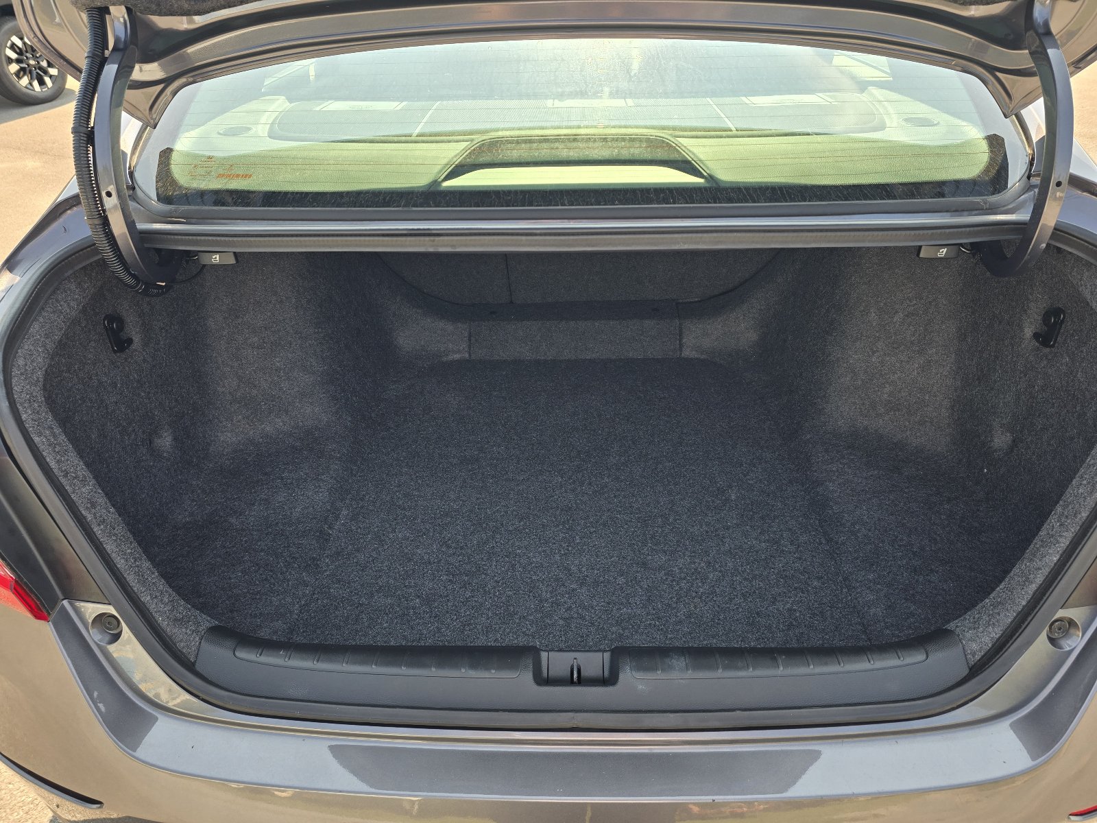Used 2020 Honda Accord EX image 26