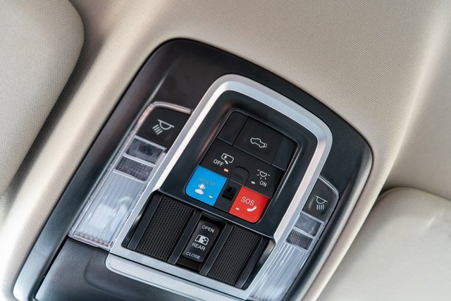 Used 2024 RAM 2500 Laramie w/ Safety Group image 36