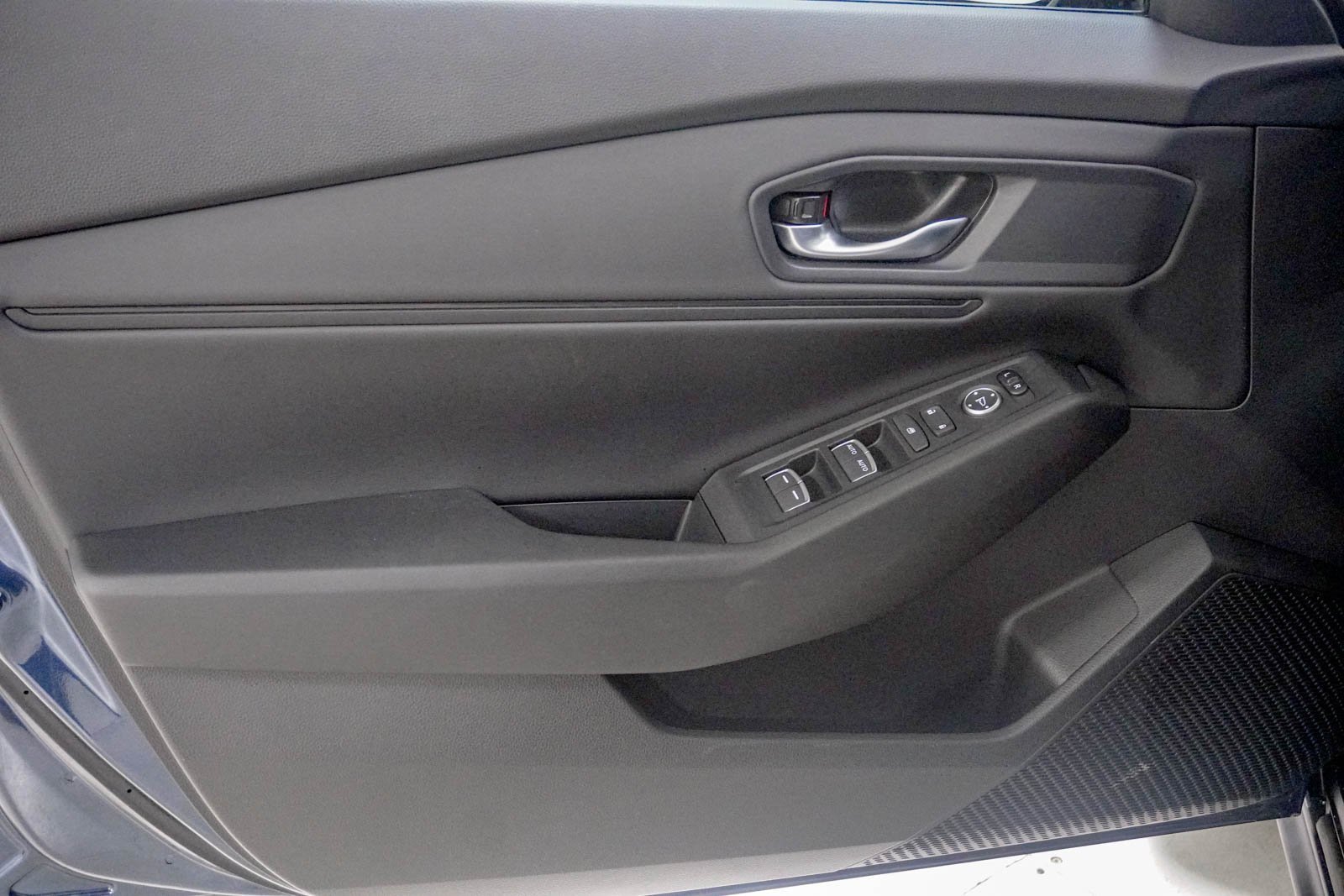 Certified 2025 Honda Accord SE image 16