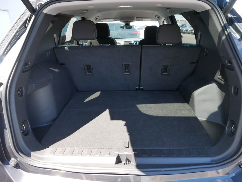 Used 2023 Chevrolet Equinox LT AWD/4WD image 9