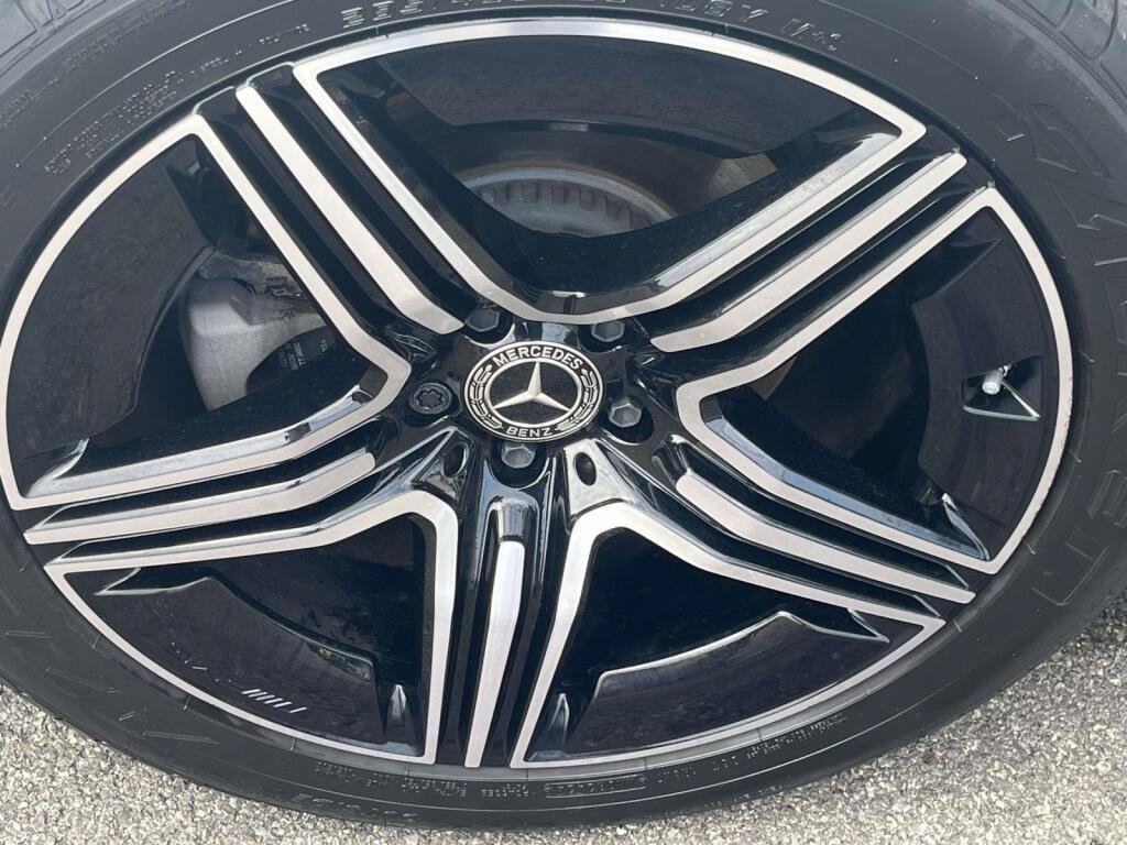 Certified 2025 Mercedes-Benz GLC 300 4MATIC image 15