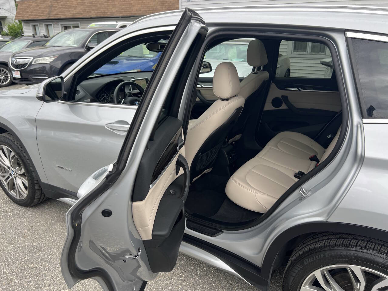 Used 2017 BMW X1 xDrive28i AWD/4WD image 19