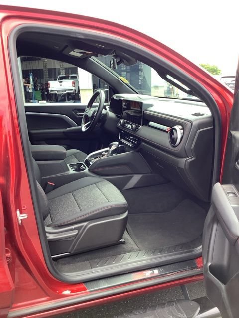 Used 2023 Chevrolet Colorado Z71 w/ Z71 Convenience Package 2 AWD/4WD image 20