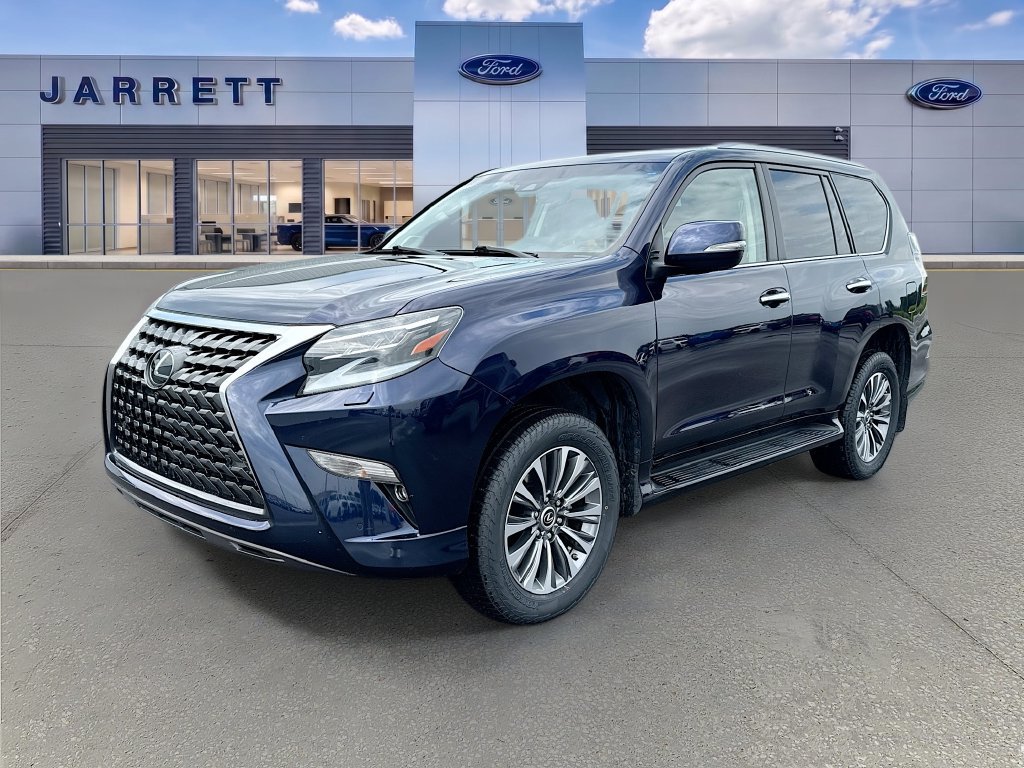 Used 2023 Lexus GX 460 Luxury w/ Accessory Package AWD/4WD image 3