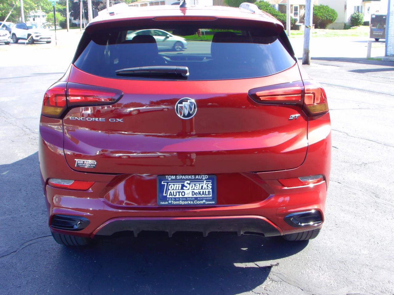 Used 2023 Buick Encore GX Select w/ Sport Touring Package FWD image 26
