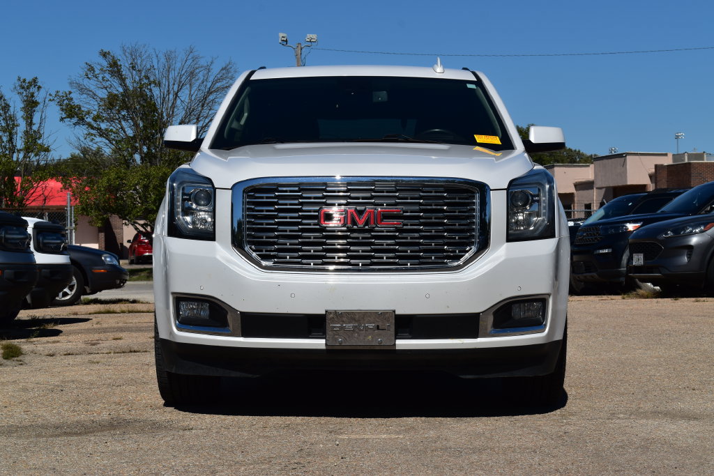 Used 2020 GMC Yukon Denali w/ Open Road Package AWD/4WD image 2