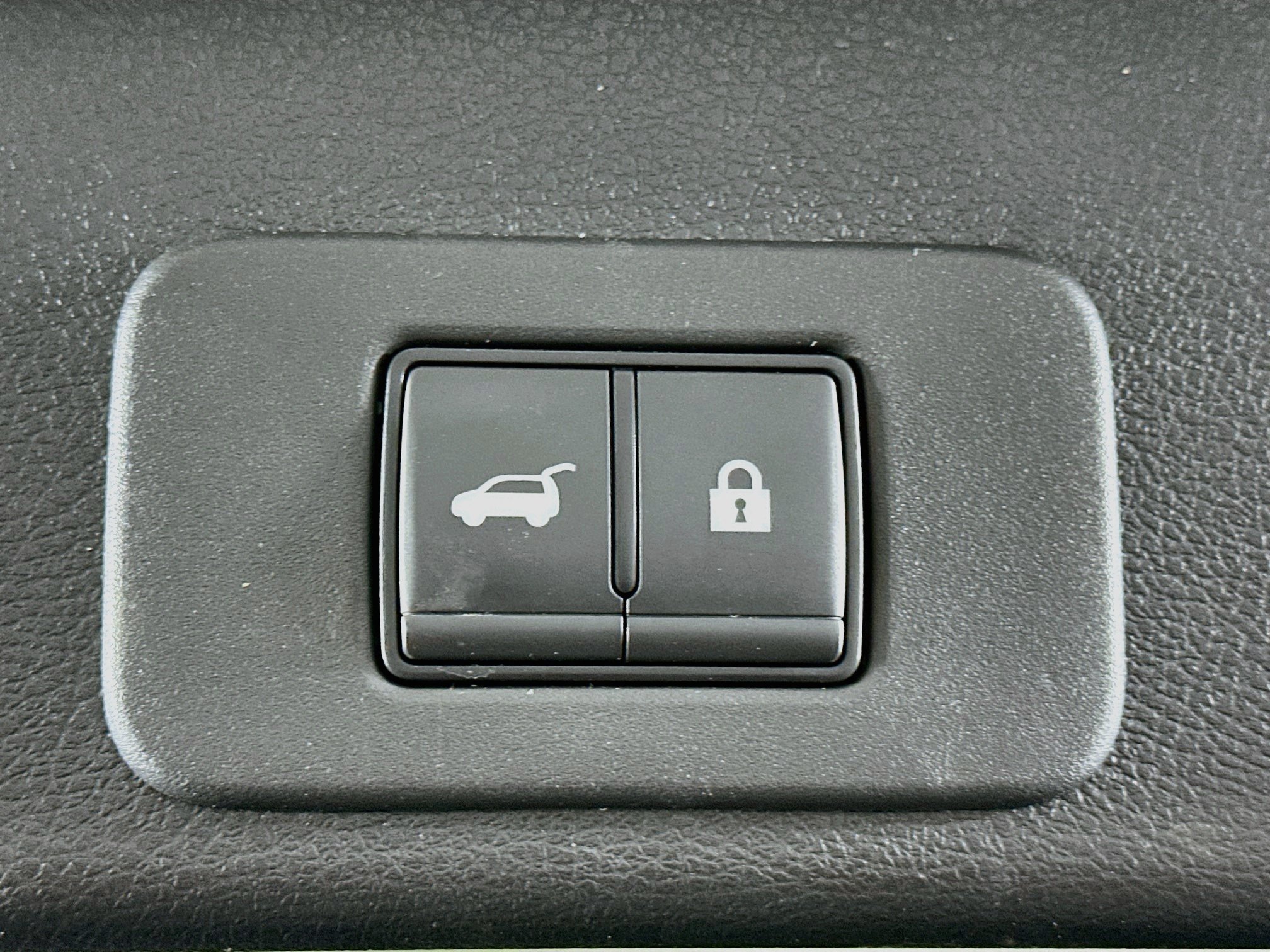 Used 2025 Nissan Murano SV FWD image 29