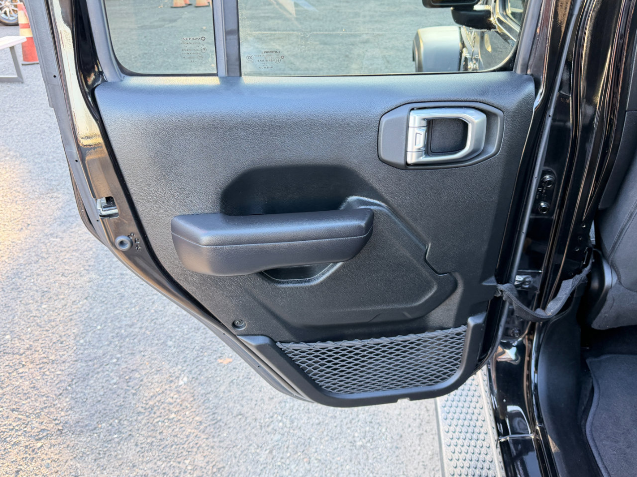 Used 2019 Jeep Wrangler Unlimited Sport S image 32