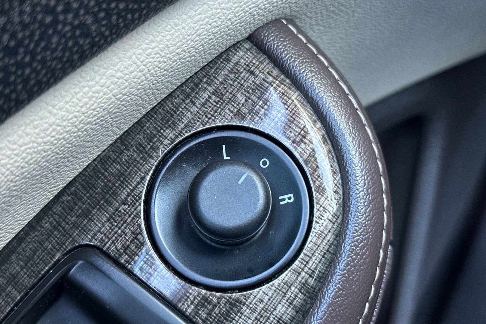 Used 2015 Chevrolet Malibu LT w/ Power Convenience Package FWD image 49