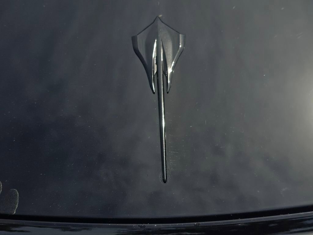 Used 2025 Chevrolet Corvette Stingray Coupe w/ Battery Protection Package image 31