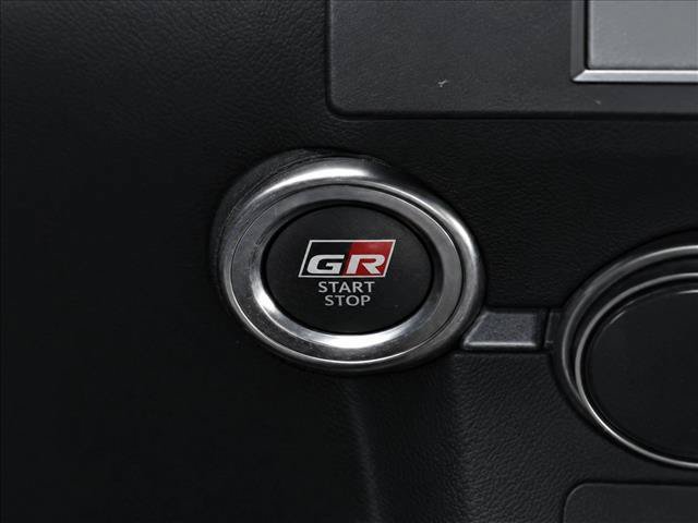 Used 2022 Toyota GR86 RWD image 12
