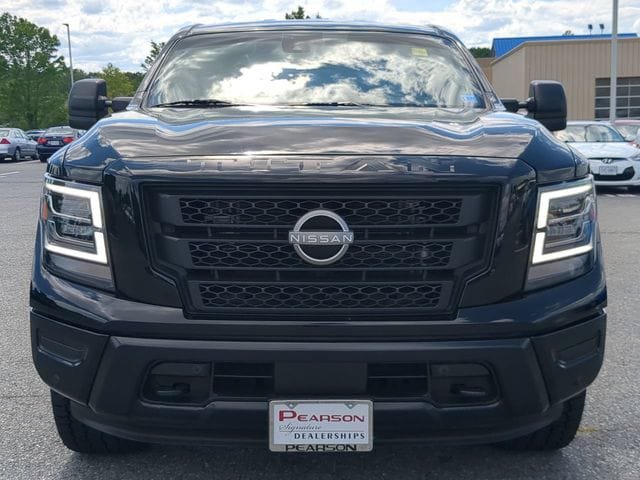 Used 2023 Nissan Titan SV w/ SV Convenience Package RWD image 8