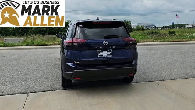 Used 2025 Nissan Rogue SV FWD image 7