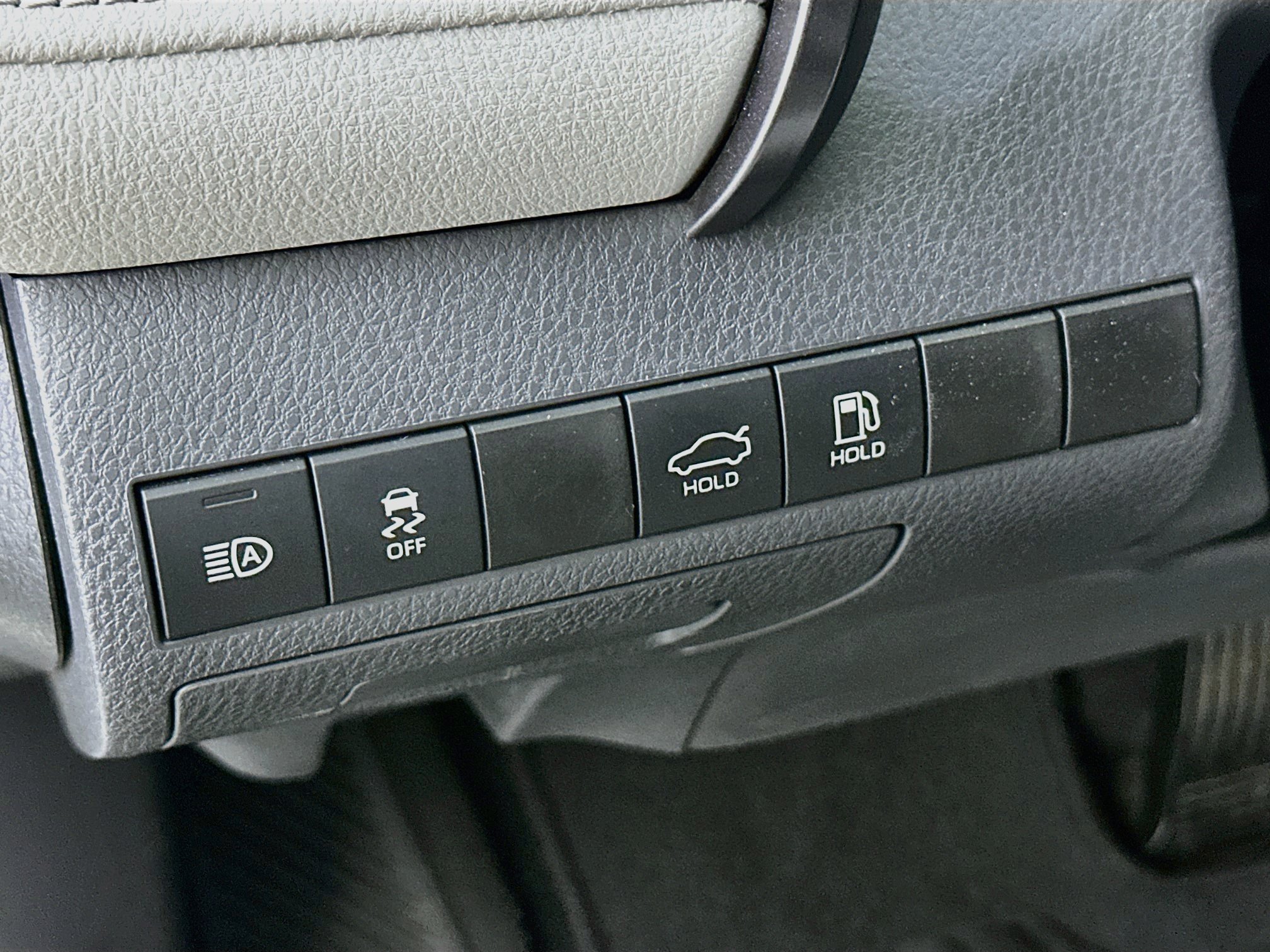Used 2019 Toyota Camry SE w/ Audio Package FWD image 17
