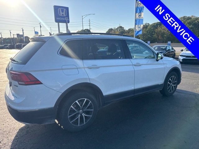 Used 2020 Volkswagen Tiguan SE w/ Panoramic Sunroof Package AWD/4WD image 5