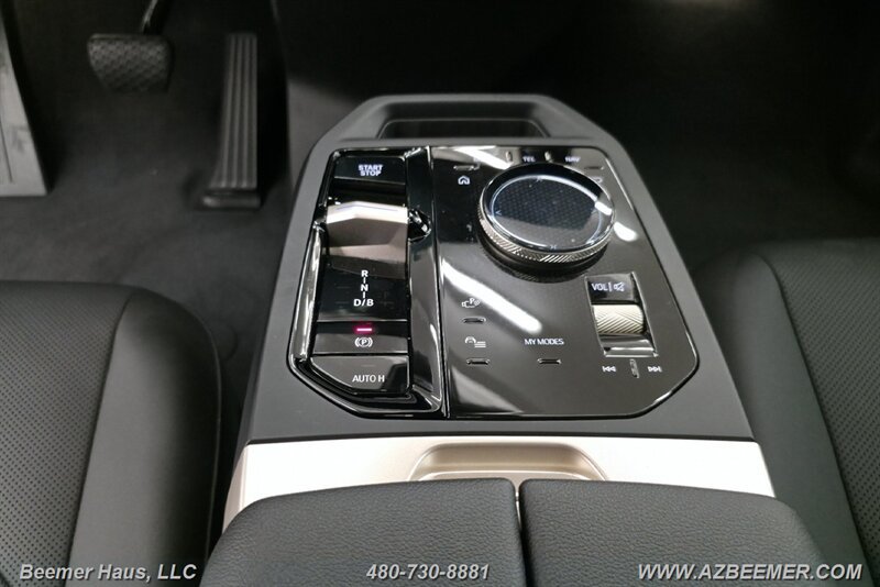 Used 2023 BMW iX xDrive50 w/ Convenience Package AWD/4WD image 22