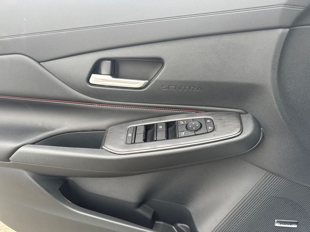 New 2026 Nissan Sentra SR w/ SR Premium Package FWD image 17