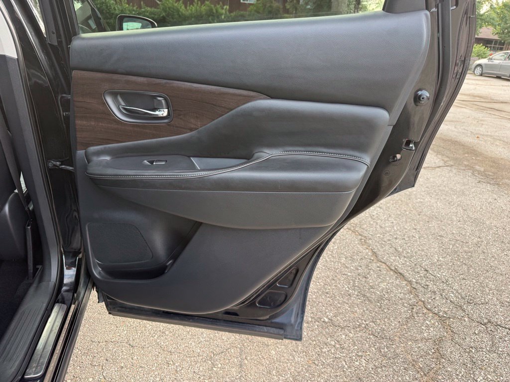 Used 2019 Nissan Murano Platinum w/ Cargo Package AWD/4WD image 39