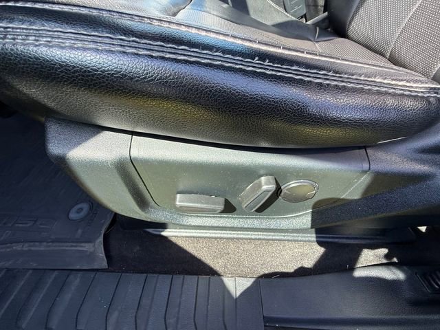 Used 2019 Ford F150 Lariat w/ Equipment Group 502A Luxury AWD/4WD image 28