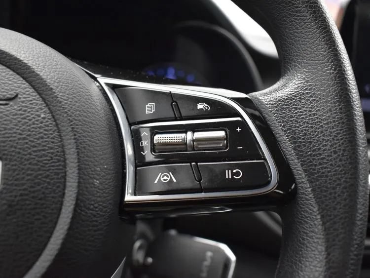 Used 2023 Kia Forte LXS FWD image 23