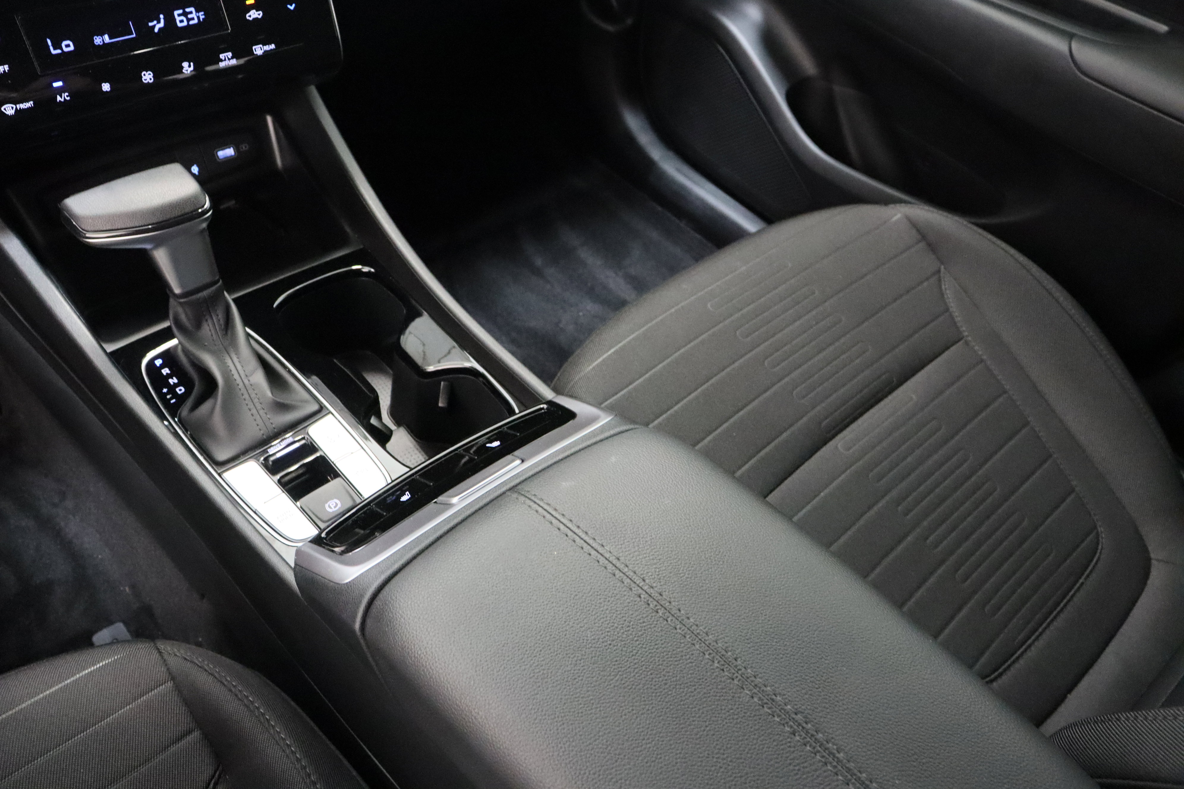 Used 2024 Hyundai Santa Cruz SEL w/ Activity Package FWD image 17