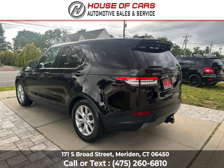 Used 2017 Land Rover Discovery SE image 9