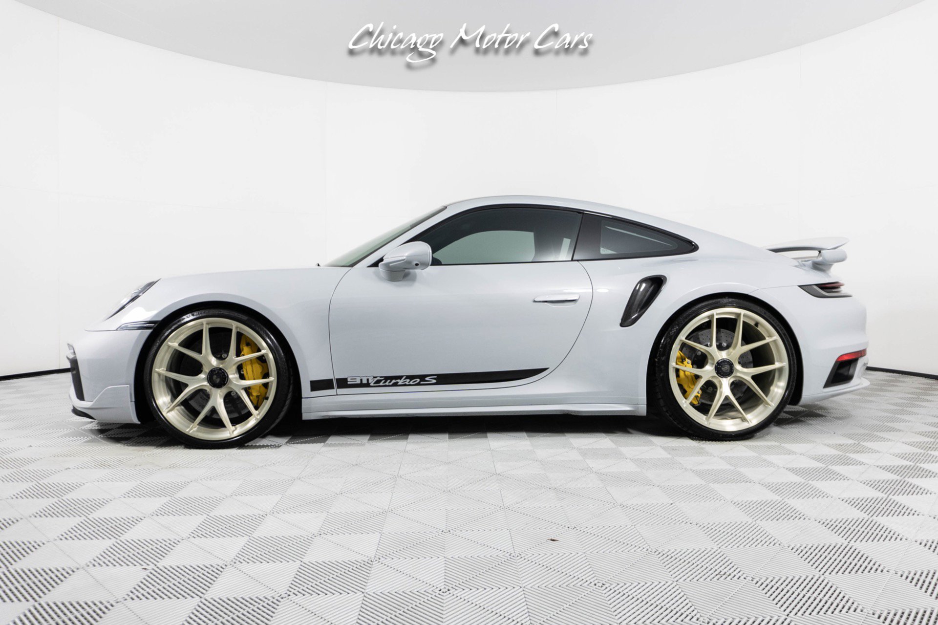 Used 2024 Porsche 911 Turbo S image 2