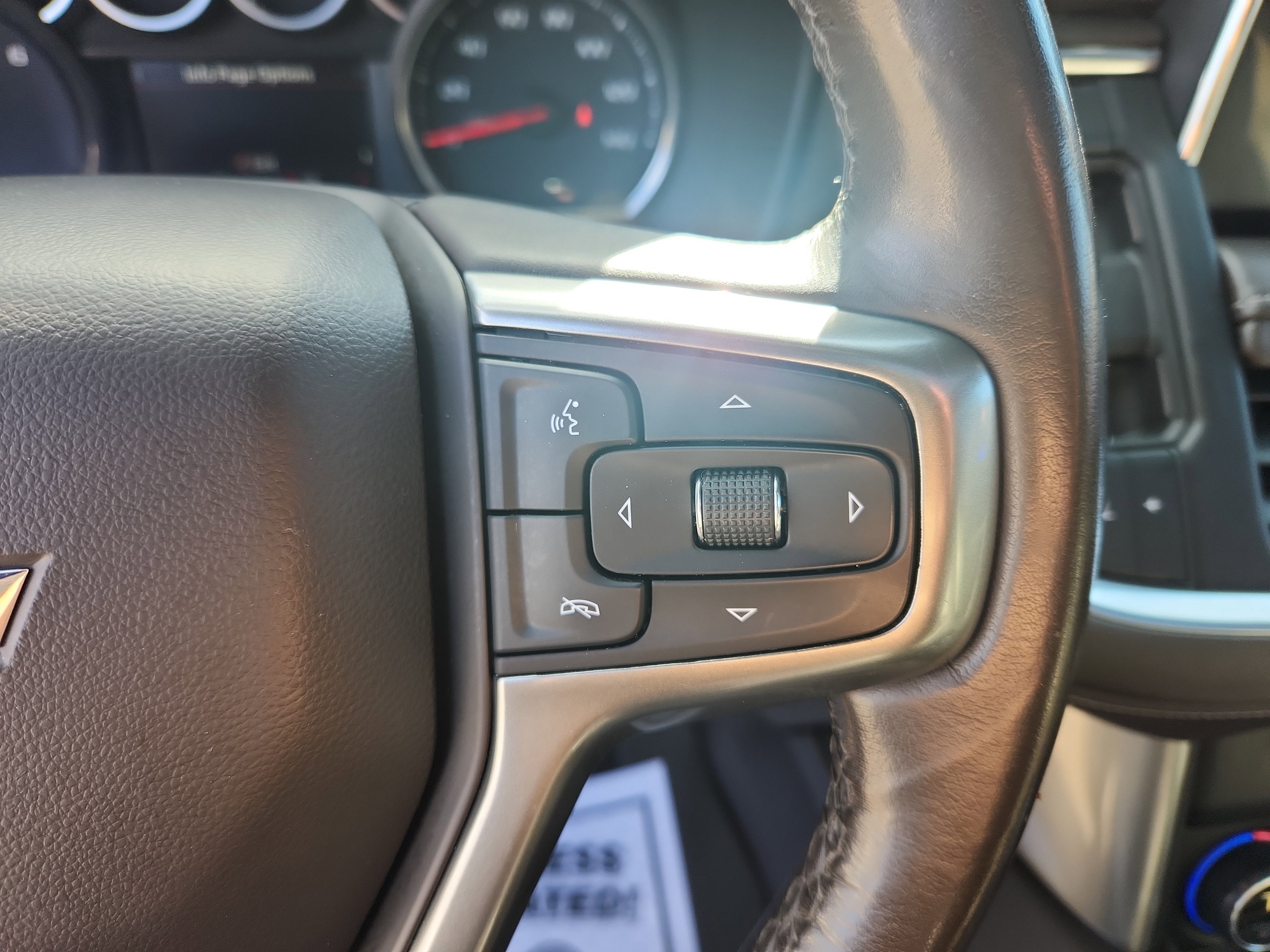 Used 2021 Chevrolet Tahoe Z71 w/ Z71 Signature Package image 30