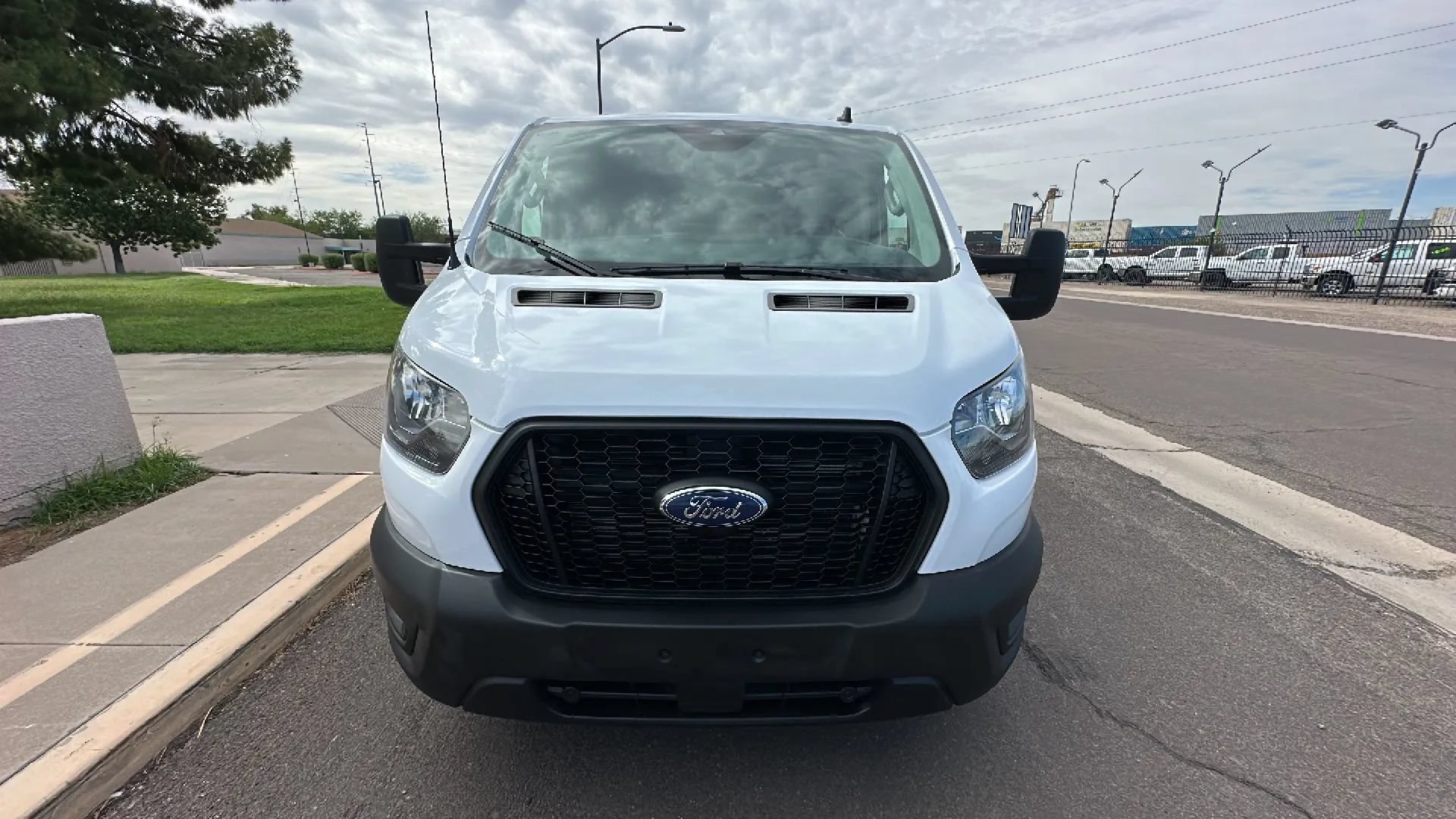 Used 2023 Ford Transit 250 Low Roof RWD image 11