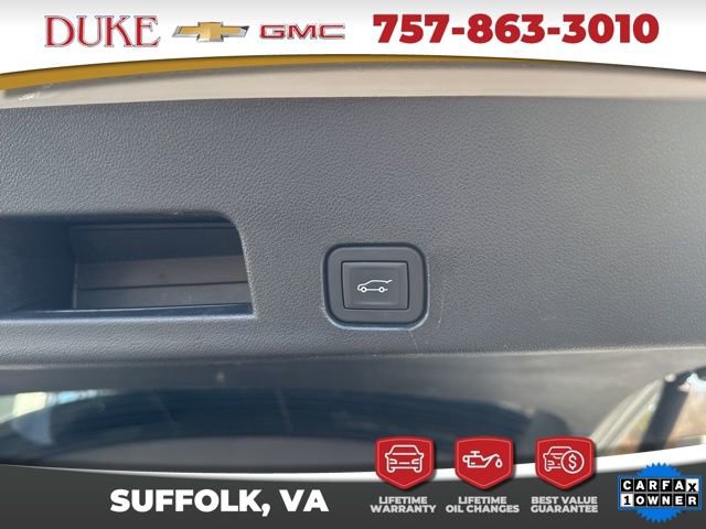 Used 2025 GMC Acadia Elevation image 16