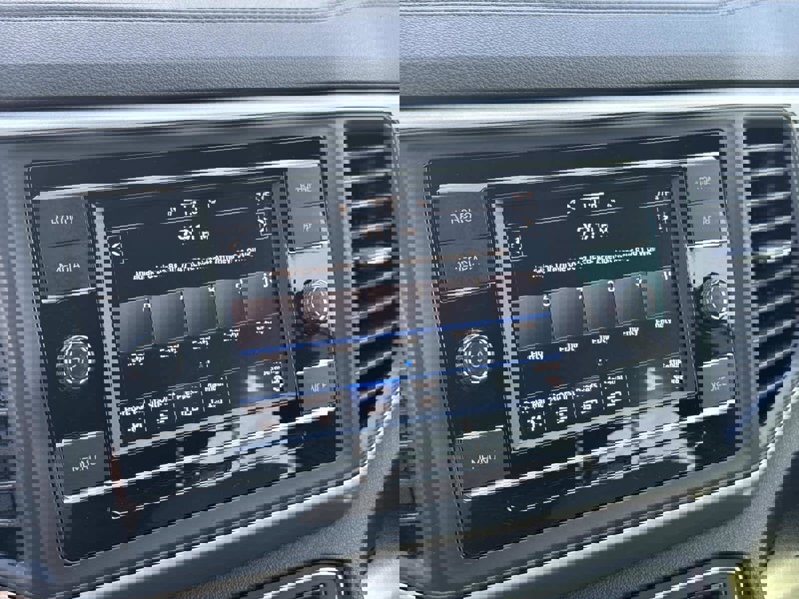 Used 2022 Volkswagen Atlas Cross Sport SE image 25