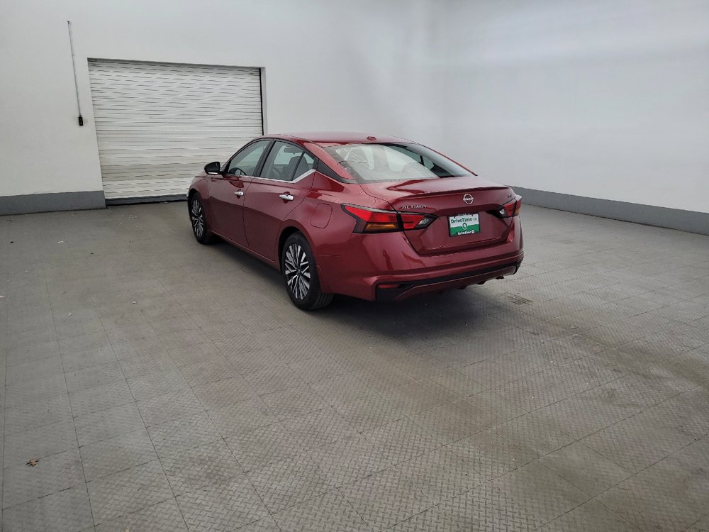 Used 2024 Nissan Altima 2.5 SV FWD image 5
