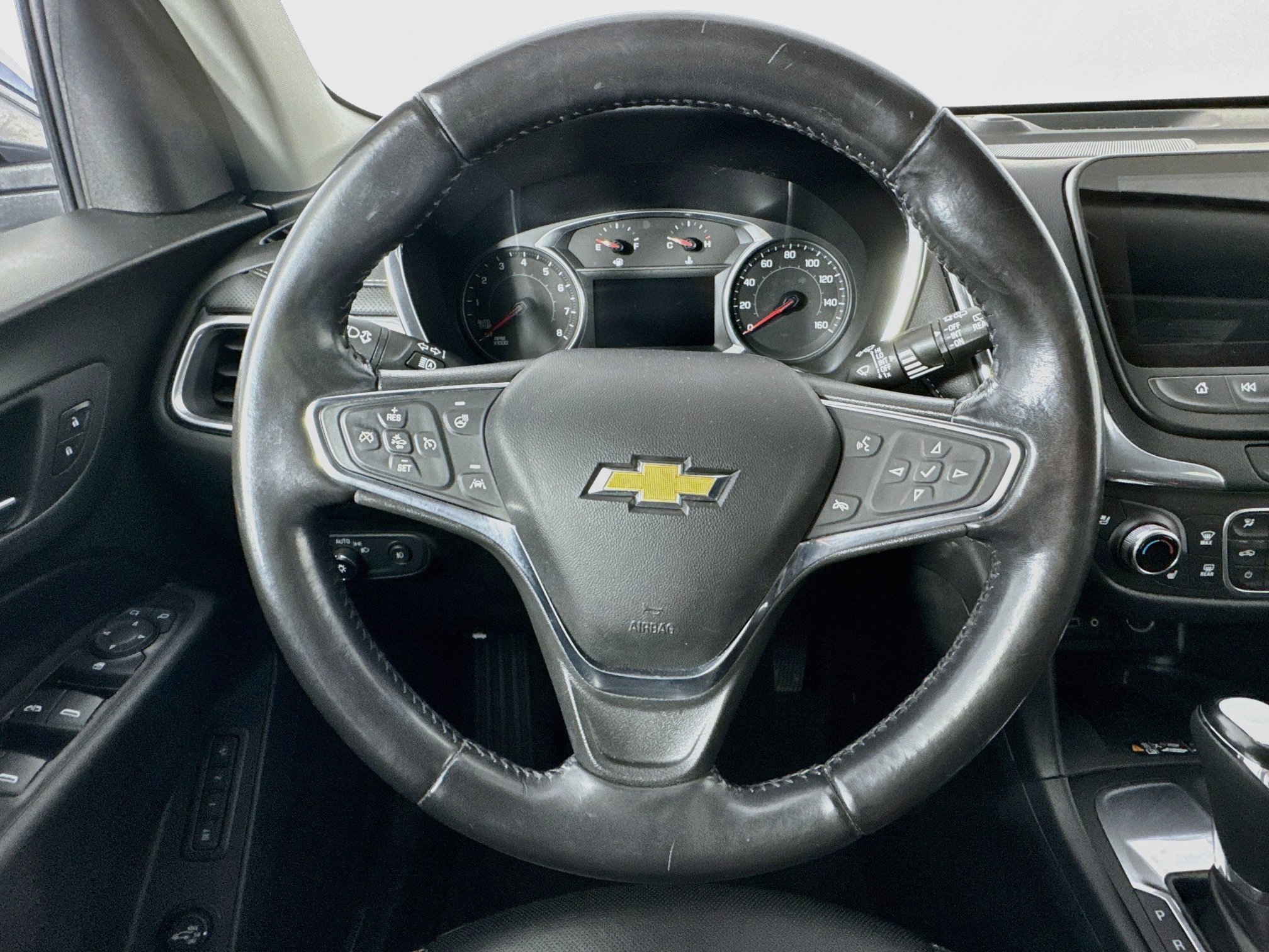 Used 2020 Chevrolet Equinox Premier FWD image 11