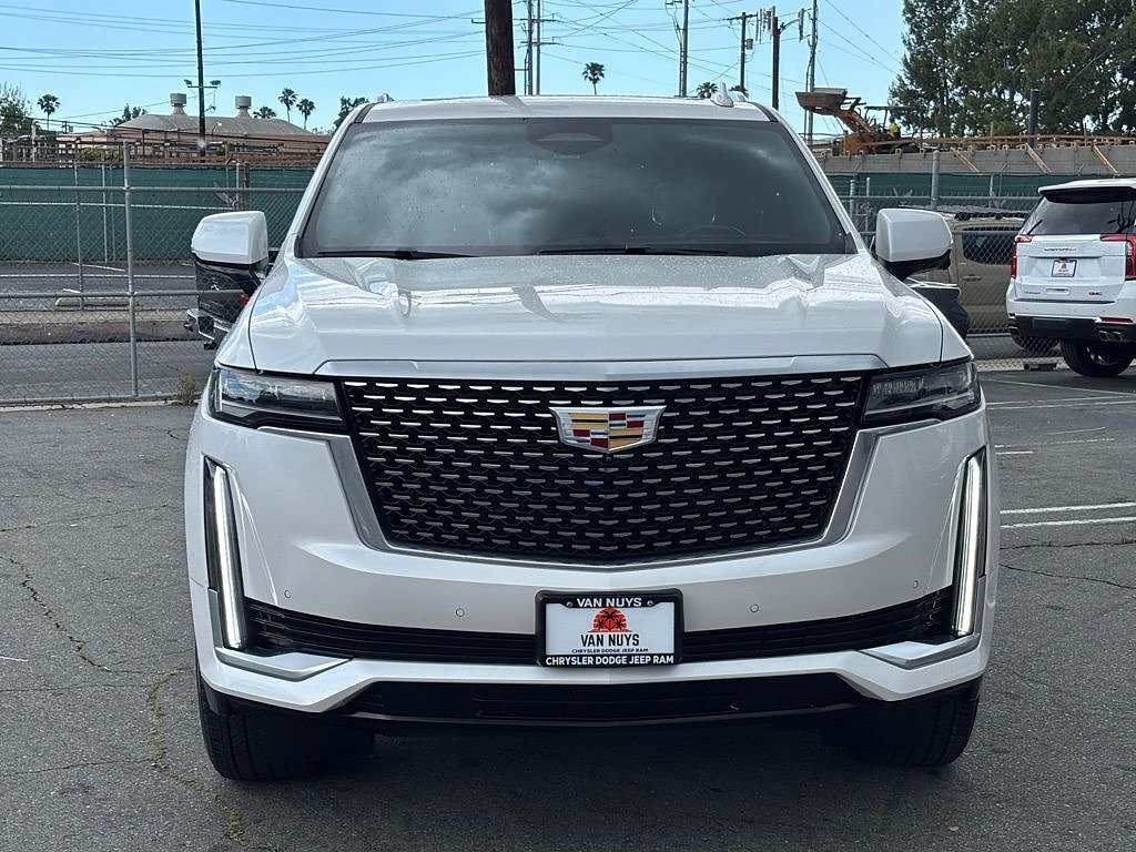 Used 2024 Cadillac Escalade ESV Premium Luxury AWD/4WD image 7