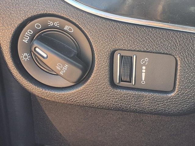 Used 2019 Dodge Grand Caravan SE image 14