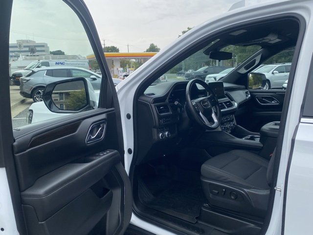 Used 2022 GMC Yukon SLE image 14