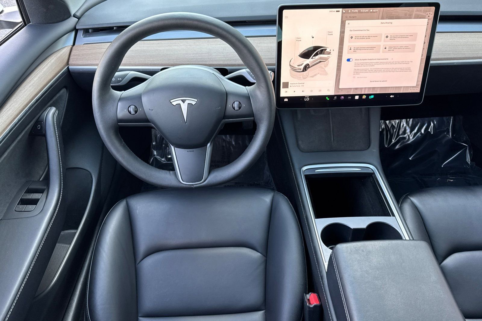 Used 2023 Tesla Model 3 Standard Range image 17
