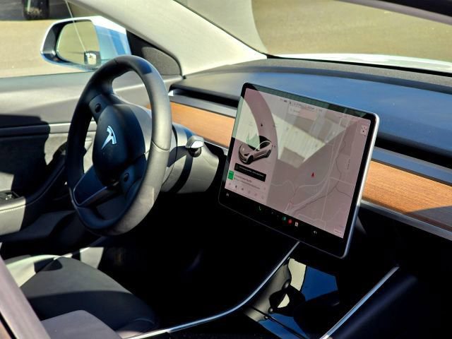 Used 2019 Tesla Model 3 Long Range AWD/4WD image 16