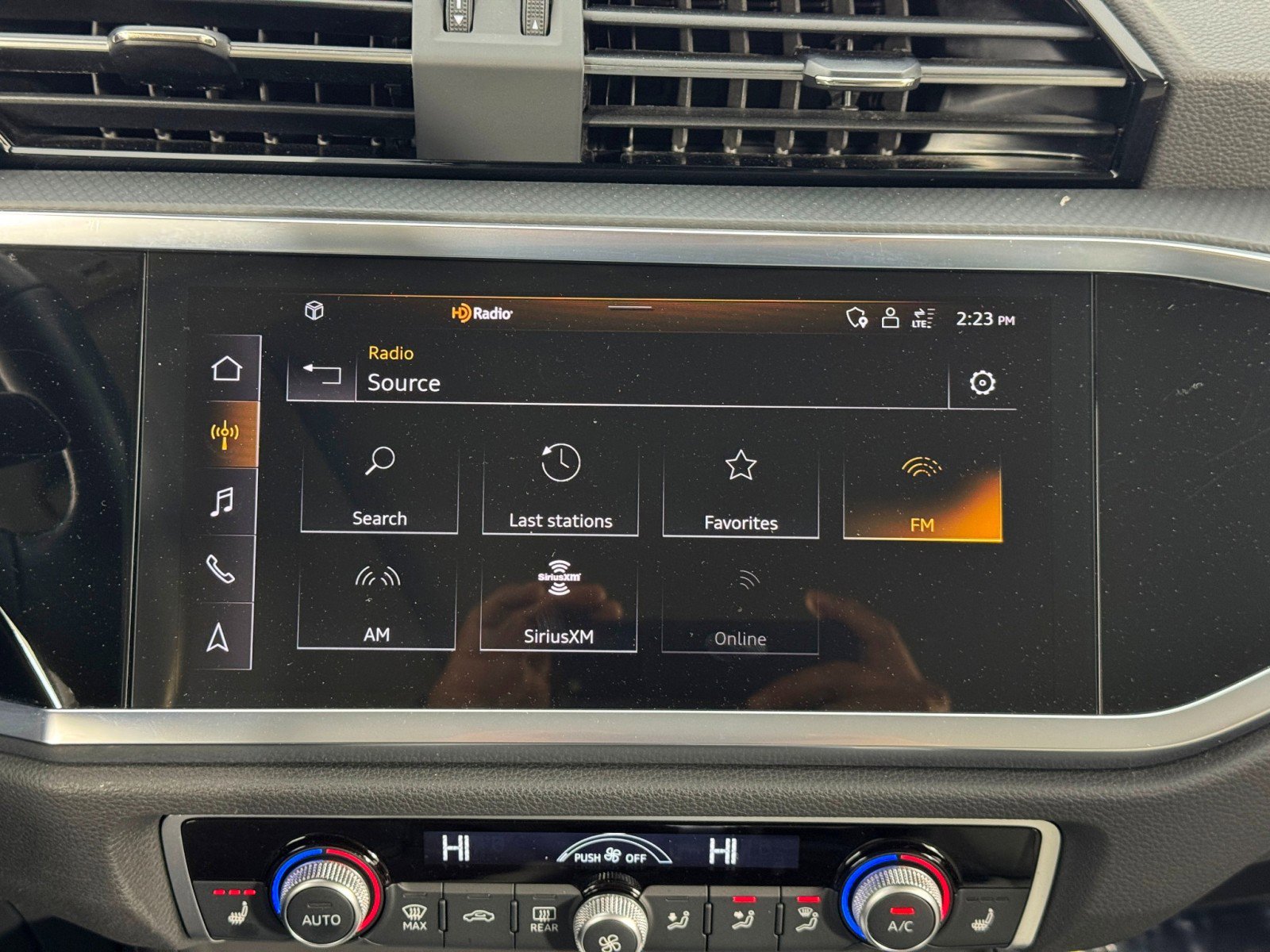 Used 2023 Audi Q3 2.0T Premium Plus image 27