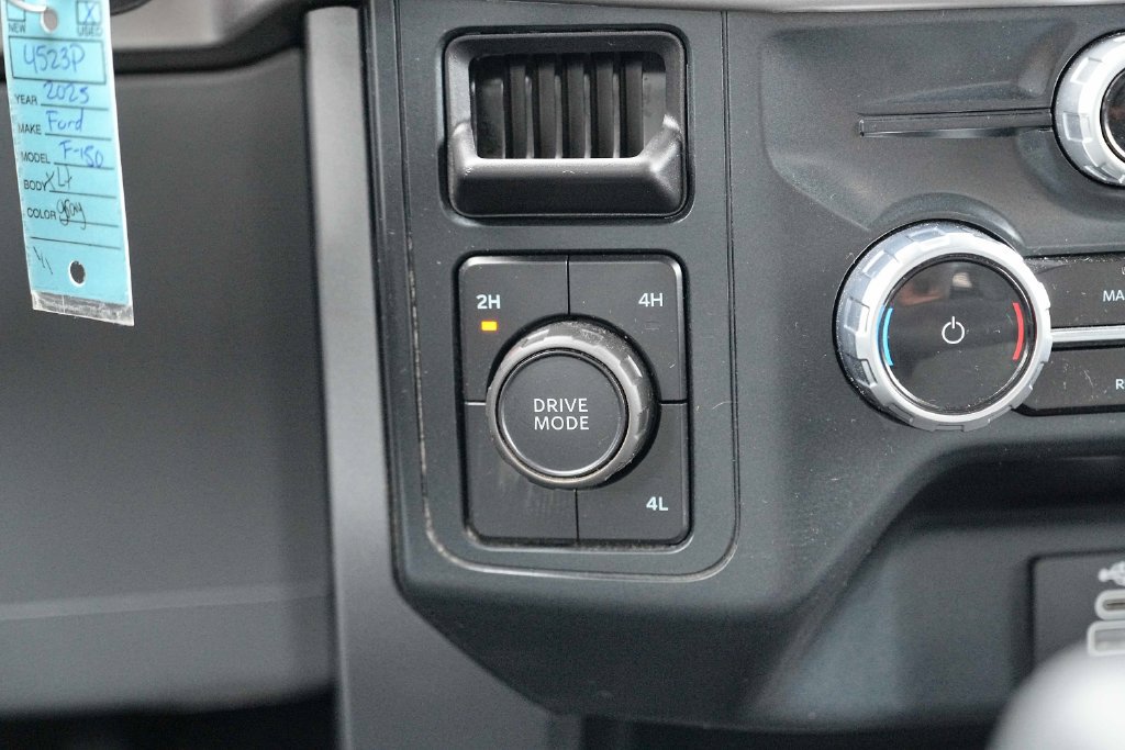 Used 2025 Ford F150 XLT w/ Equipment Group 301A Standard AWD/4WD image 33