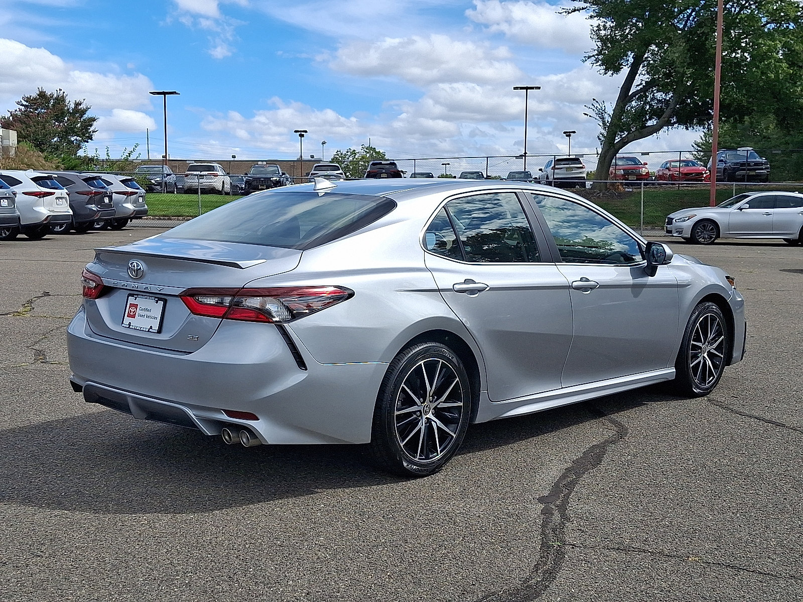 Certified 2023 Toyota Camry SE FWD image 7