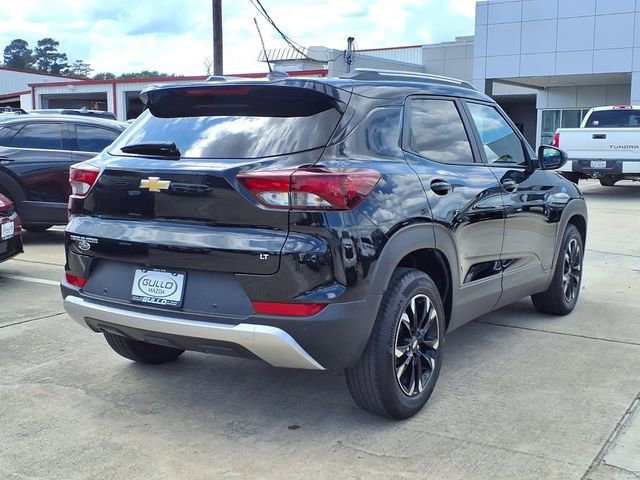 Used 2023 Chevrolet TrailBlazer LT w/ Convenience Package FWD image 2
