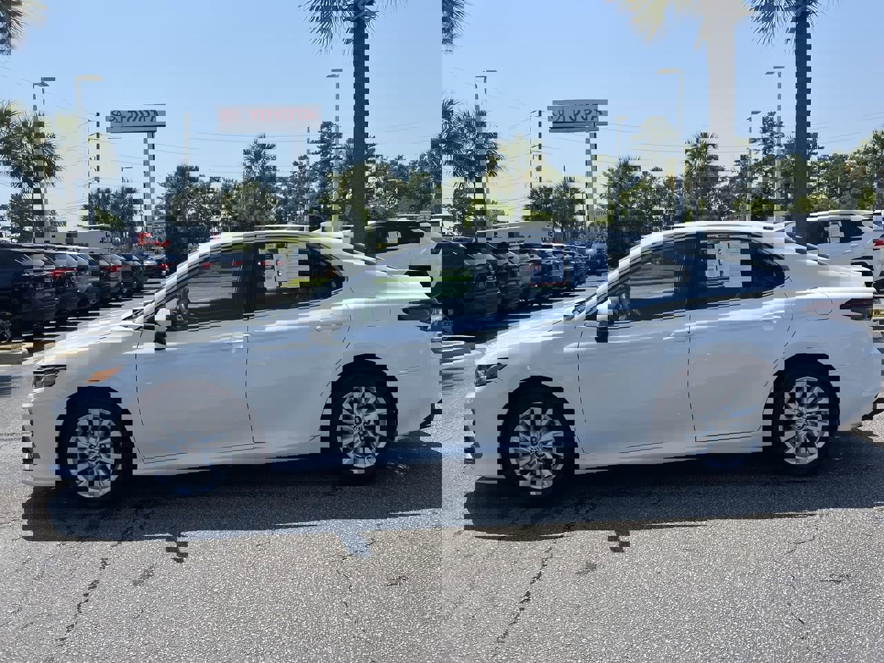 Used 2024 Toyota Camry LE FWD image 7