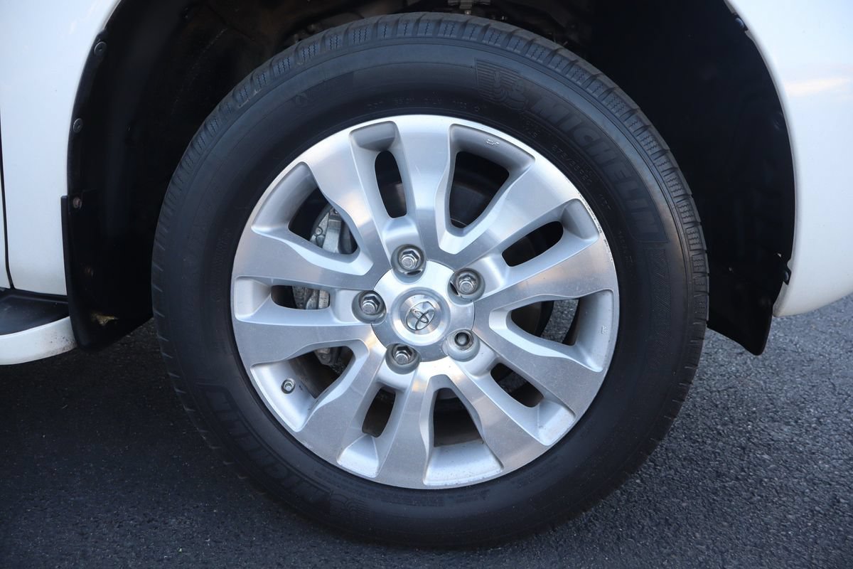 Used 2016 Toyota Sequoia Platinum AWD/4WD image 47