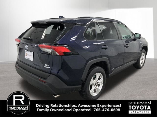 Used 2021 Toyota RAV4 XLE AWD/4WD image 6