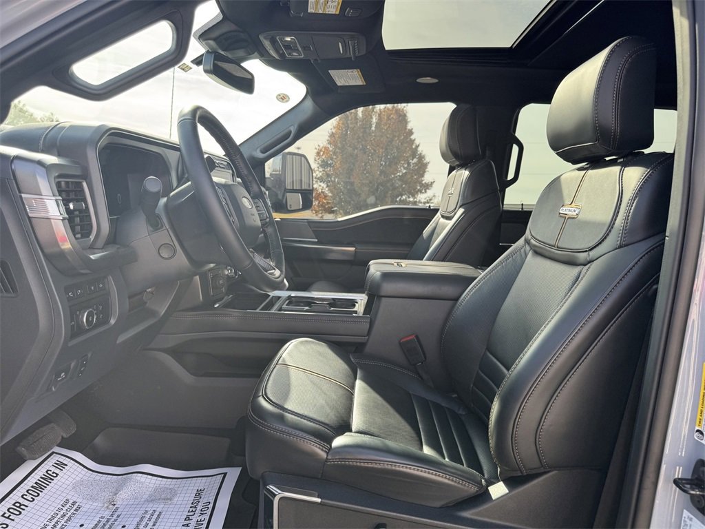 Used 2024 Ford F350 Platinum image 9