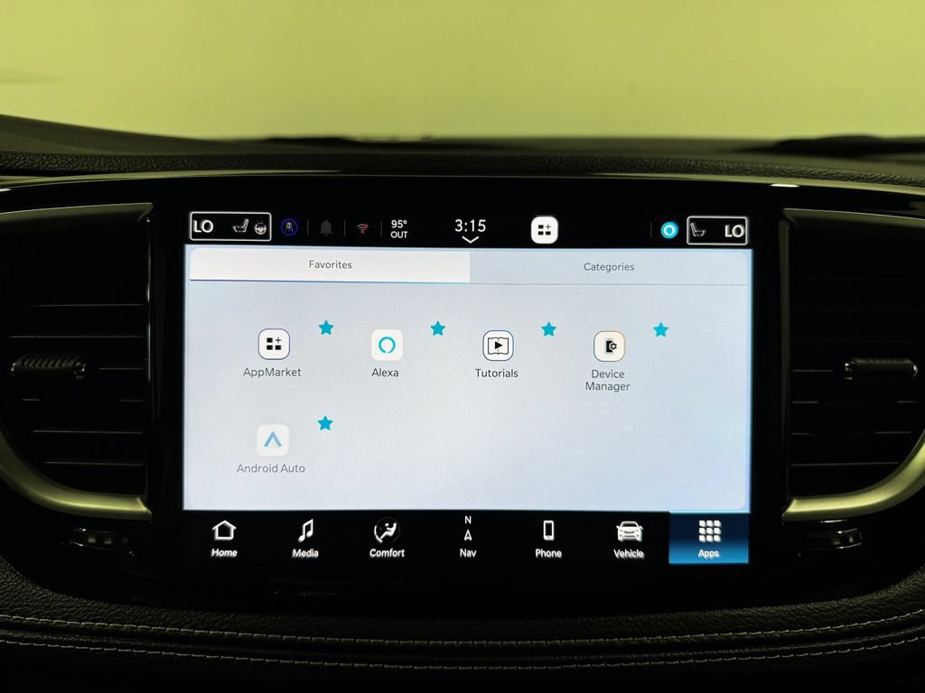 New 2027 Chrysler Pacifica Select w/ Family Tech Group AWD/4WD image 39