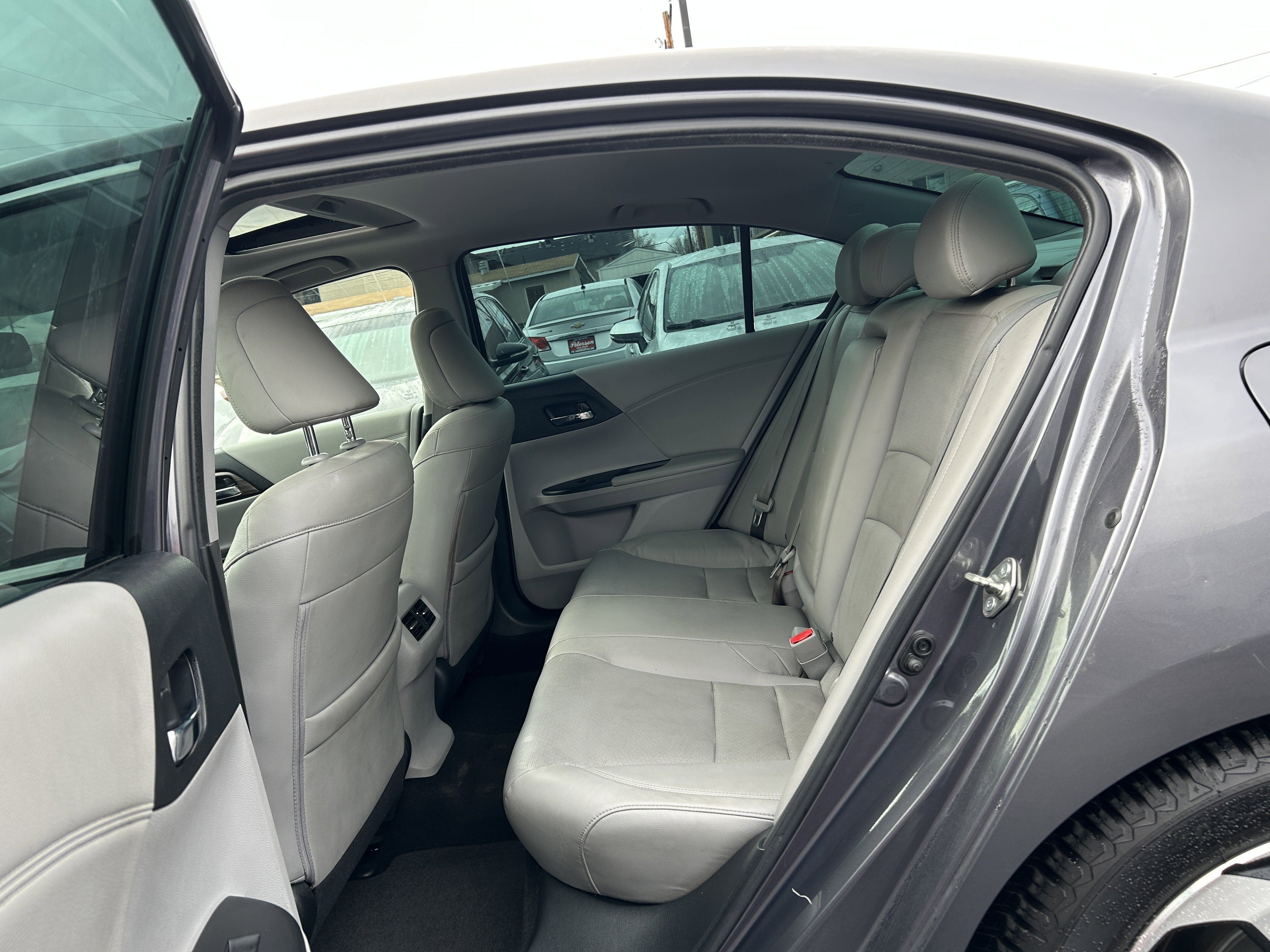 Used 2017 Honda Accord EX-L image 18