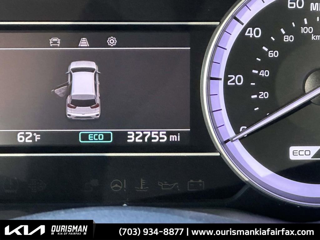 Used 2022 Kia Niro LXS image 17